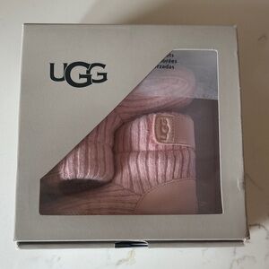 NWT UGG Skylar Blush Knit Baby Booties 4/5